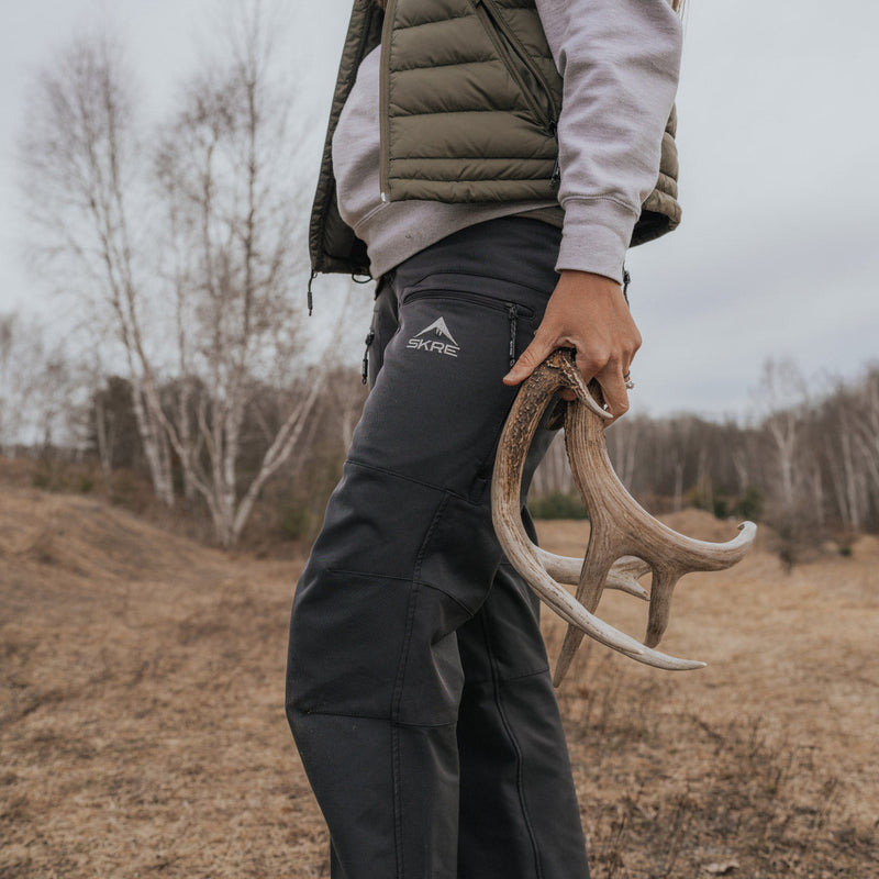 Insulated Bibs vs Pants: Which Is Better for Late-Season Hunting?