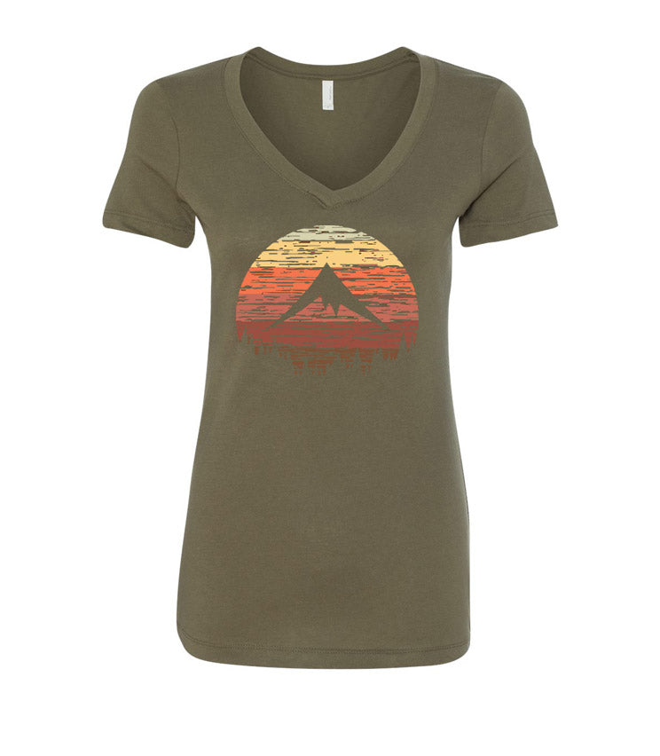 Retro Sunset Women T-Shirt